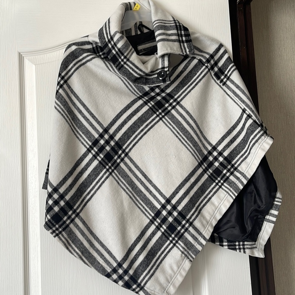Cape coat pretty for winter